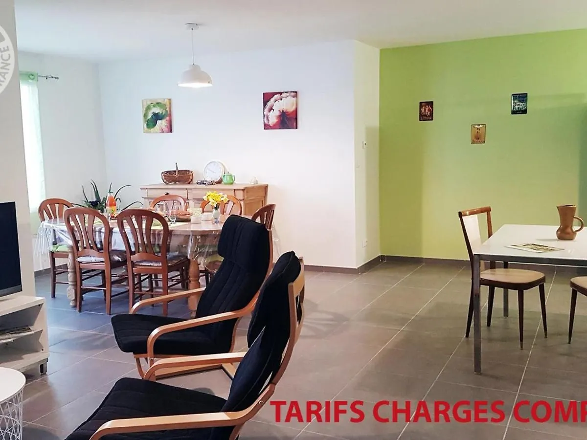 Appartement Pmr, Balcon, Cuisine Equipee, Wifi, Draps Fournis - Fr-1-496-228 Saint-Genest-Malifaux 0*,  Франция